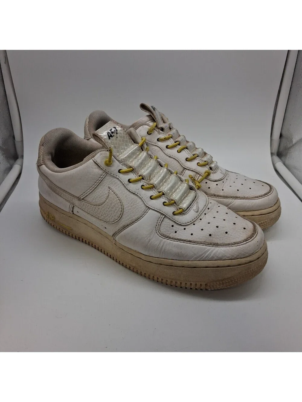 Nike Air Force 1 07 Lux White Reflective Womens 8 898889-104 Chrome Yellow